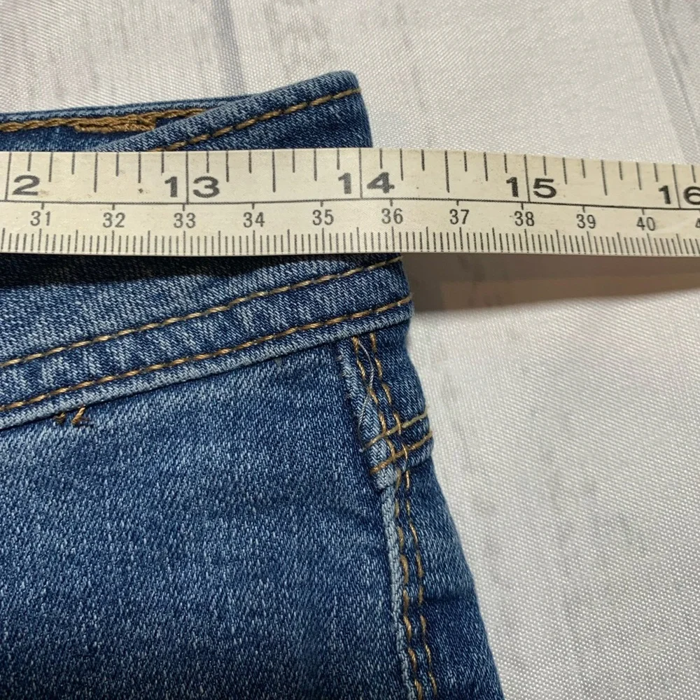 1822 Denim jean shorts. Size 4.